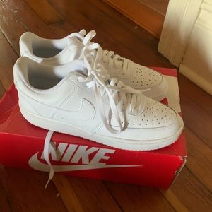 Women’s Nike size 10 court vision low shoes